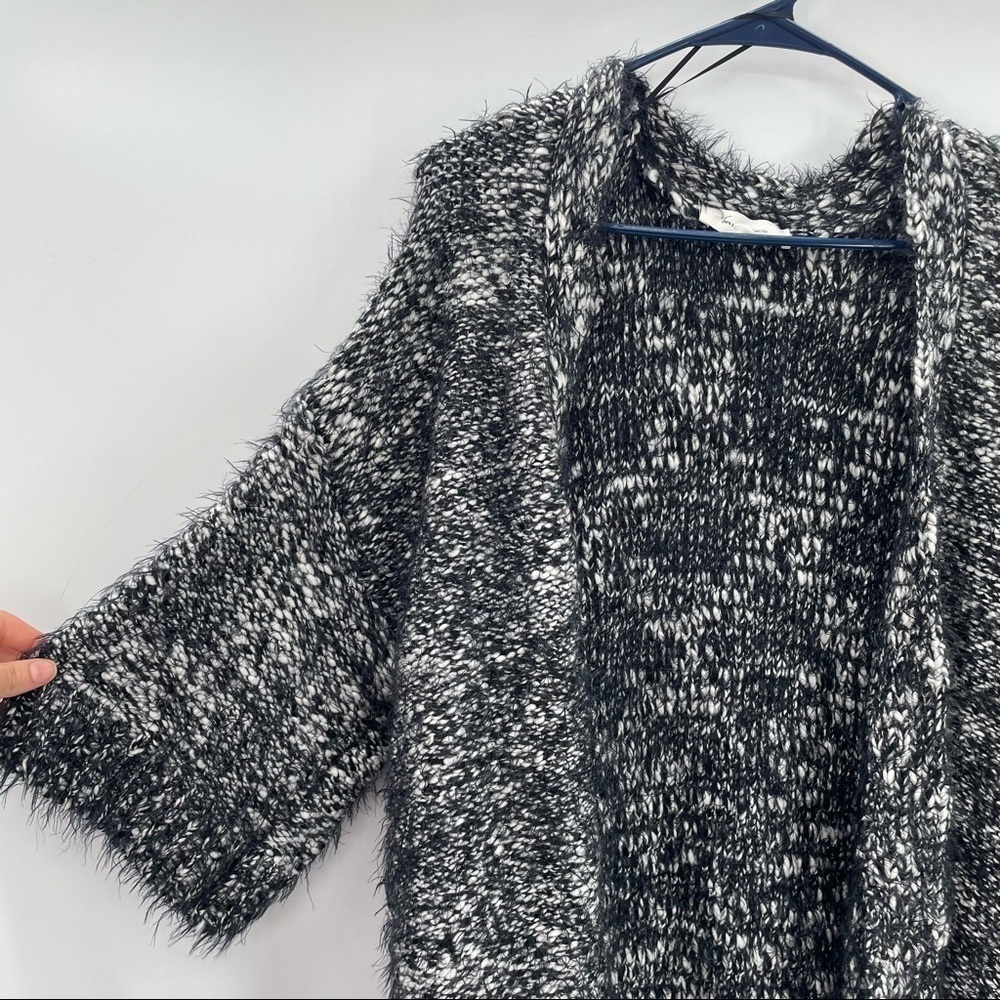 Two by Vince Camuto Eyelash Knit Cardigan - Picture 4 of 13